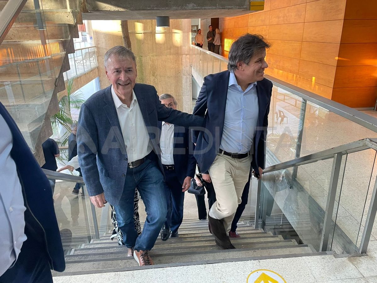 Juan Schiaretti y Facundo Manes participaron de una charla organizada por ADER y la Universidad Católica. Juan Schiaretti y Facundo Manes participaron de una charla organizada por ADER y la Universidad Católica.