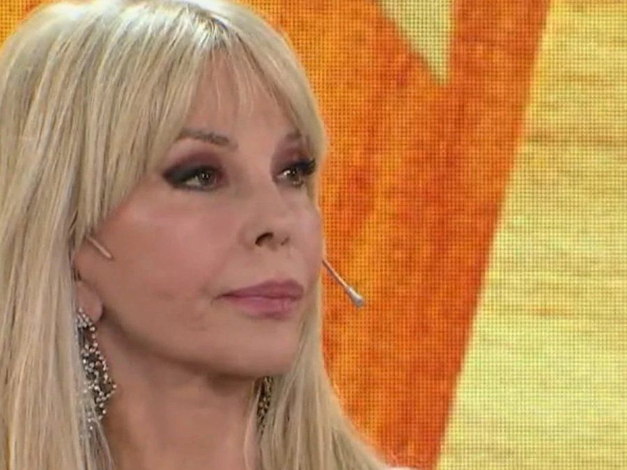 La noventosa historia de seducción entre Graciela Alfano y Carlos Saúl Menem.