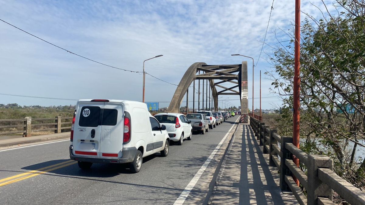 El accidente generó importantes demoras y malestar.