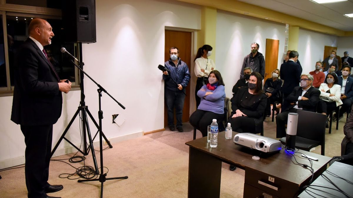 Omar Perotti estuvo con Daniel Filmus en Rosario este jueves.&nbsp;