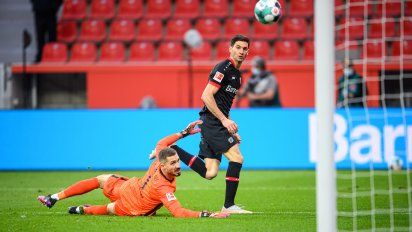 Gol de Lucas Alario en la victoria del Bayer Leverkusen por la Bundesliga