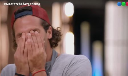 El participante de MasterChef se emocionó al contarle un recuerdo de su infancia a los jurados. El participante de MasterChef se emocionó al contarle un recuerdo de su infancia a los jurados.
