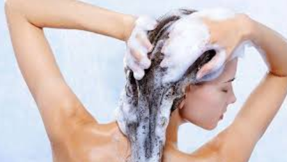 Qué pasa si me lavo el cabello con detergente