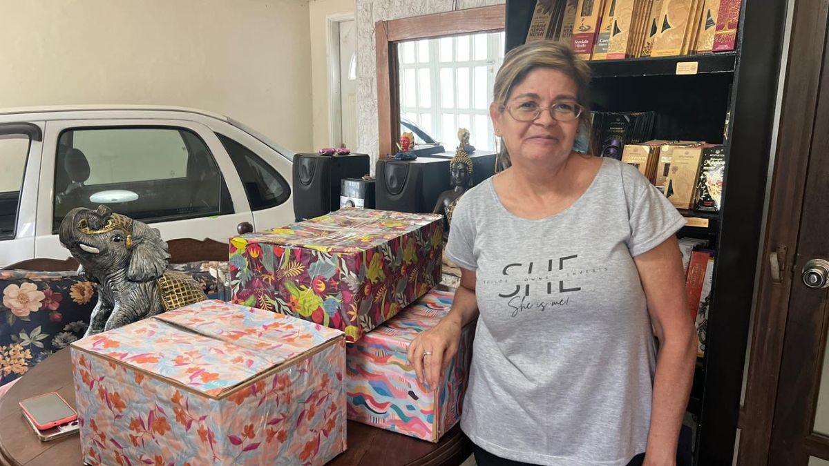 Silvina, una emprendedora santafesina, movilizó a toda su feria mensual del Club Villa Villadora y logró reunir tres cajas. Silvina, una emprendedora santafesina, movilizó a toda su feria mensual del Club Villa Villadora y logró reunir tres cajas.