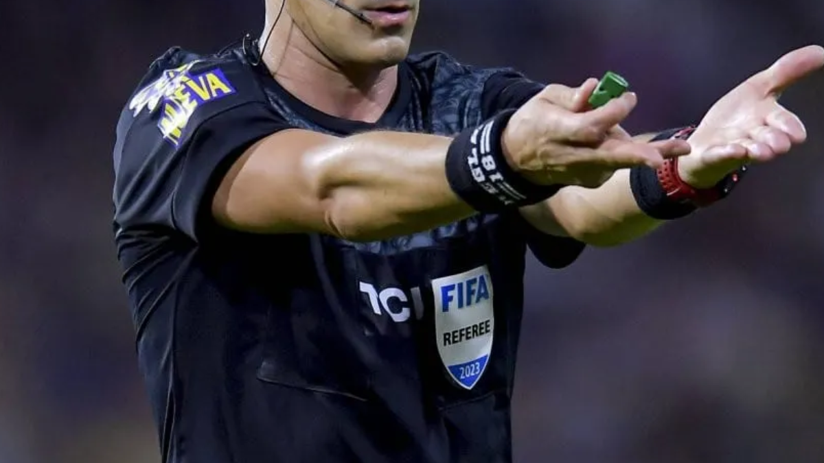 AFA despidió a al menos tres árbitros del fútbol argentino y trascendió que estarían vinculados a las apuestas ilegales