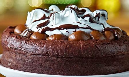 La torta marquise de chocolate es una torta clásica y deliciosa que se puede preparar en casa fácilmente. La torta marquise de chocolate es una torta clásica y deliciosa que se puede preparar en casa fácilmente.