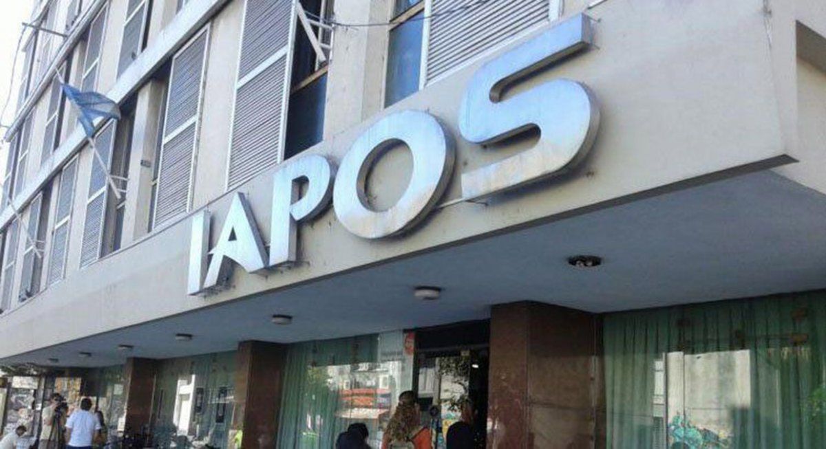 El Iapos es el único organismo de salud -público o privado- de Santa Fe que tiene un convenio de intermediación exclusiva para la compra de todos los medicamentos. Lo hace a través del Colegio de Farmacéuticos por casi 7 mil millones de pesos anuales.