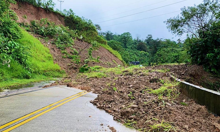 Al menos 17 personas murieron por un alud de tierra en Colombia. Al menos 17 personas murieron por un alud de tierra en Colombia.