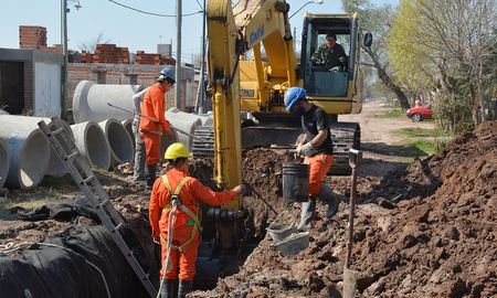 Se están finalizando importantes obras de infraestructura en los barrios Centenario, Pompeya, Las Flores y Villa Hipódromo de la ciudad de Santa Fe. Se están finalizando importantes obras de infraestructura en los barrios Centenario, Pompeya, Las Flores y Villa Hipódromo de la ciudad de Santa Fe.