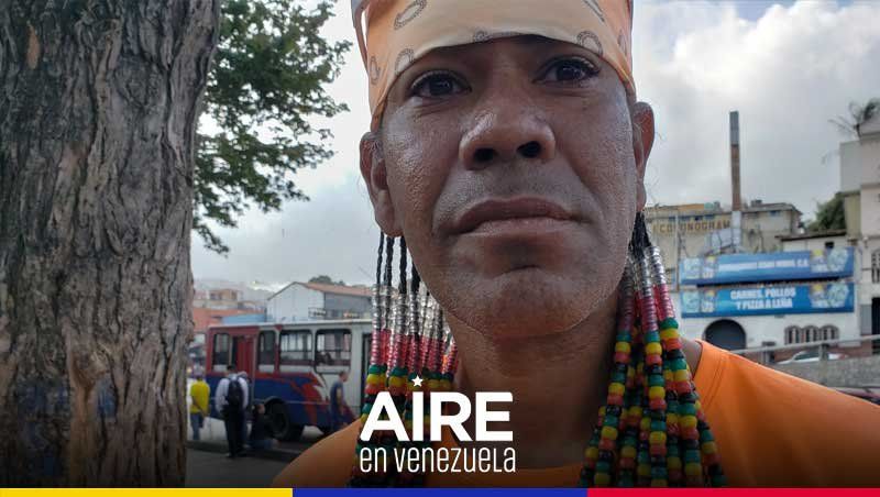 Historias mínimas: Elvis, un chavista convencido, como muchos otros