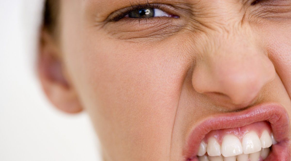 El bruxismo es una forma de&nbsp;descargar tensiones emocionales y vitales. Es decir, est&aacute; ligado a cuestiones como el estr&eacute;s.