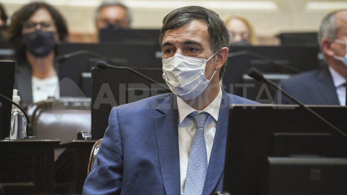 Bullrich anunció en las últimas horas su decisión a través del grupo de Whatsapp que comparten los legisladores de Juntos por el Cambio