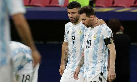 Finalmente, Messi y el Kun no podrán comartir equipo. Finalmente, Messi y el Kun no podrán comartir equipo.