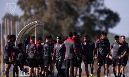 El plantel de Independiente entrena pensando en el duelo ante Guabirá por la Copa Sudamericana y a la espera de la reprogramación del duelo ante Colón por la Copa de la Liga. El plantel de Independiente entrena pensando en el duelo ante Guabirá por la Copa Sudamericana y a la espera de la reprogramación del duelo ante Colón por la Copa de la Liga.