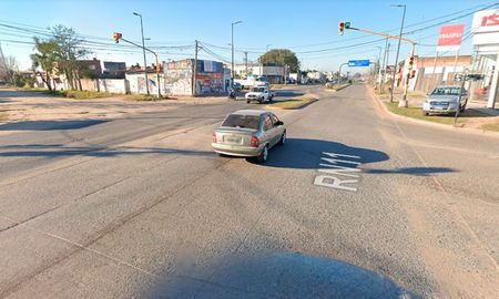 La intersección de las avenidas Blas Parera y Teniente Coronel Loza, donde se produjo el choque durante la madrugada del domingo 11 de octubre. La intersección de las avenidas Blas Parera y Teniente Coronel Loza, donde se produjo el choque durante la madrugada del domingo 11 de octubre.
