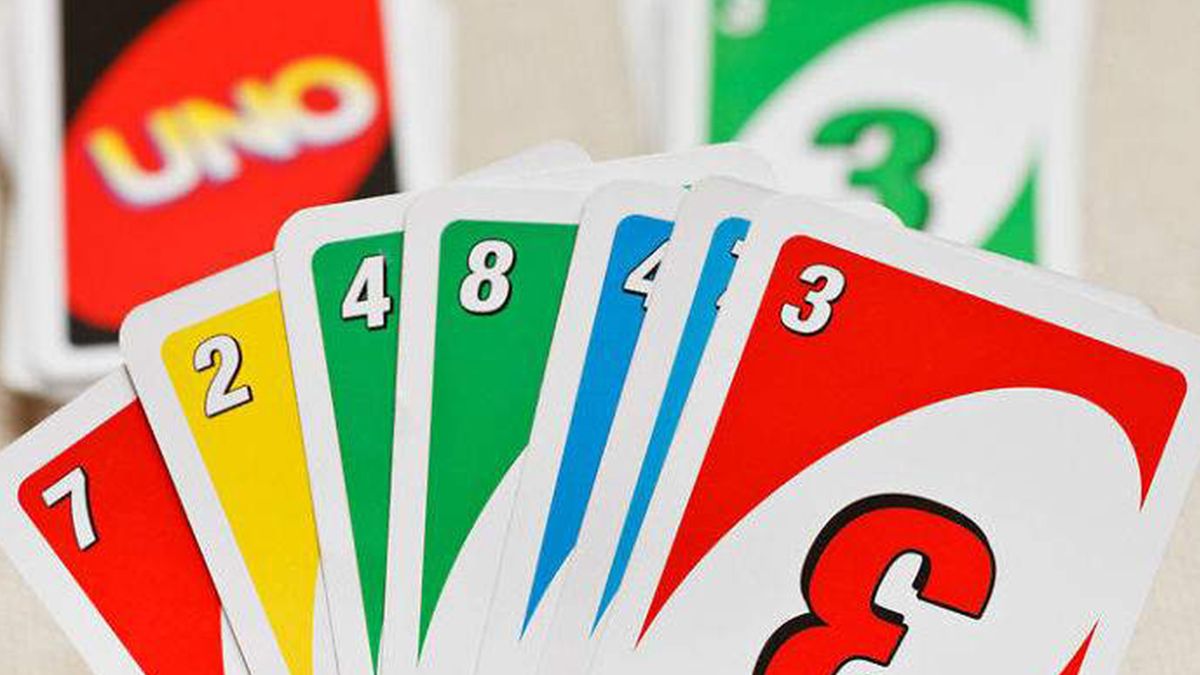 Lanzaron una nueva versión del juego UNO en braille