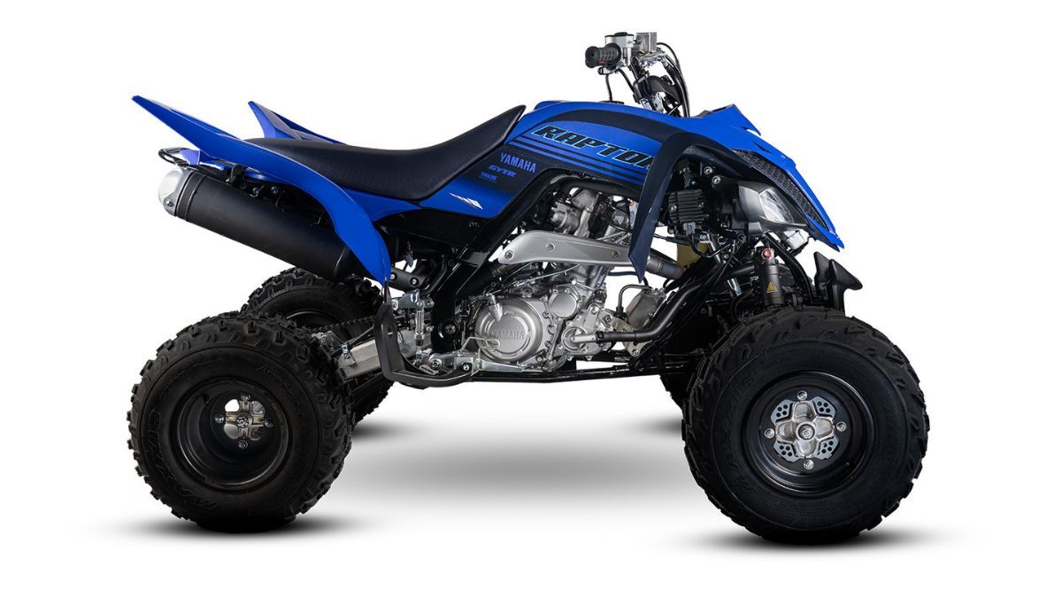 Este cuatriciclo se destaca por su potente motor, chasis ágil y suspensión ajustable.