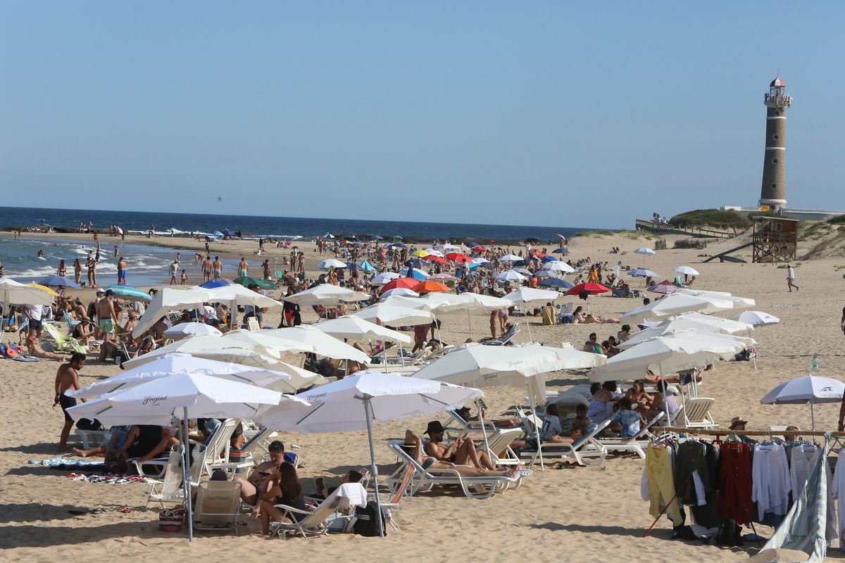 Punta del Este vive un boom de argentinos en esta temporada 2025.