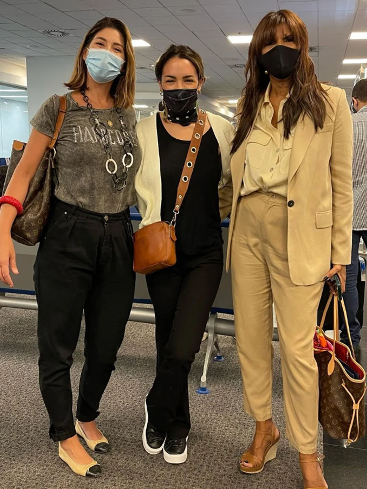 Thelma fue a Brasil acompañada de Anamá Ferrerira, quien le presentó a su nueva abogada.