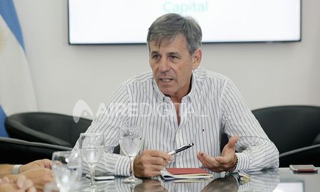 El intendente de Santa Fe espera la habilitación de nuevas actividades en la ciudad. El intendente de Santa Fe espera la habilitación de nuevas actividades en la ciudad.