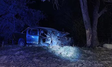 Gilberto Santillán, ex intendente de Londres murió tras sufrir un accidente con su camioneta durante la madrugada del domingo. Gilberto Santillán, ex intendente de Londres murió tras sufrir un accidente con su camioneta durante la madrugada del domingo.