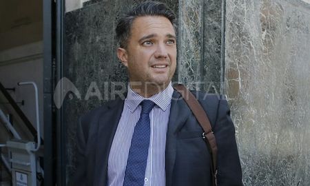 El abogado querellante José Mohamad se refirió al desarrollo de la audiencia desde el móvil en tribunales El abogado querellante José Mohamad se refirió al desarrollo de la audiencia desde el móvil en tribunales