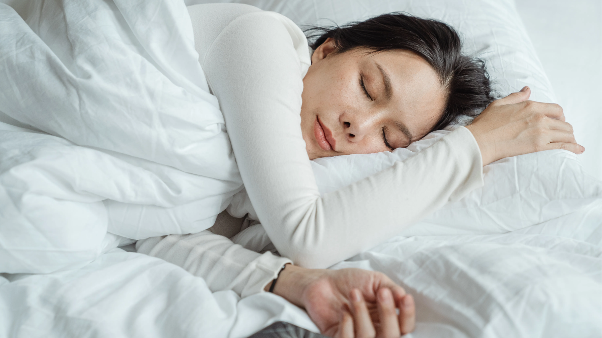 La siesta es saludable si dura menos de 30 minutos y es antes de las 15.