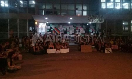parana: vigilia y reclamo frente a tribunales por el femicidio de fatima parana: vigilia y reclamo frente a tribunales por el femicidio de fatima