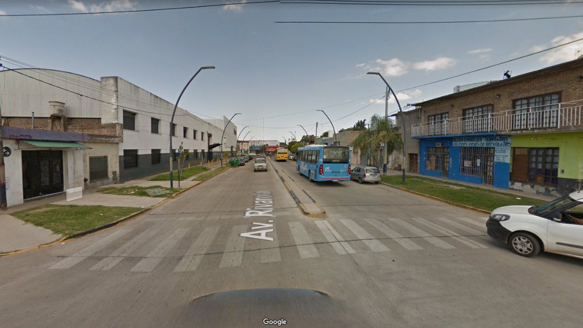 La mujer asesinada fue identificada por los voceros como Sandra Verónica López (45).