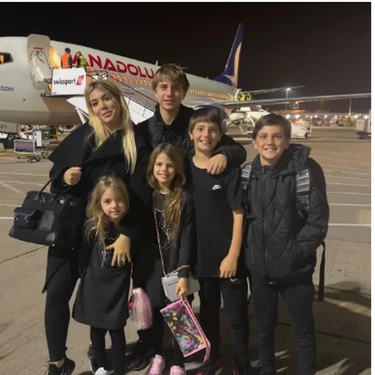 En medio de la crisis con Mauro Icardi, Wanda Nara viajó a Londres con sus hijos