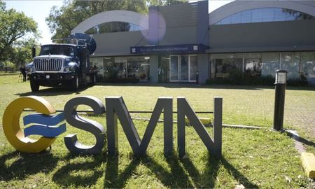 El conflicto en el Servicio Meteorológico Nacional (SMN) sumó un nuevo capítulo en las últimas horas, luego de que trabajadores del organismo declararan el estado de alerta y asamblea ante la posibilidad de despidos masivos El conflicto en el Servicio Meteorológico Nacional (SMN) sumó un nuevo capítulo en las últimas horas, luego de que trabajadores del organismo declararan el estado de alerta y asamblea ante la posibilidad de despidos masivos