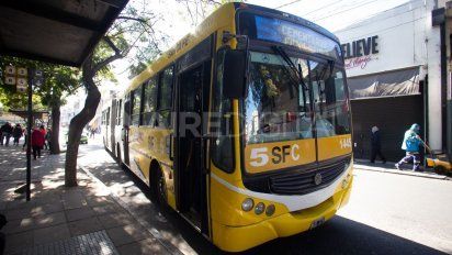 Colectivos urbanos y suba del combustible: las empresas adelantan mayor reducción de frecuencias en Santa Fe