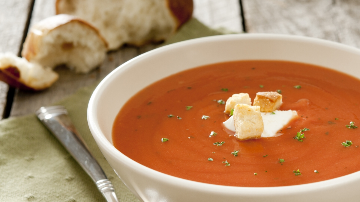 La sopa de tomates es una receta rápida de hacer en casa, con ingredientes sencillos y un paso a paso fácil. La sopa de tomates es una receta rápida de hacer en casa, con ingredientes sencillos y un paso a paso fácil.