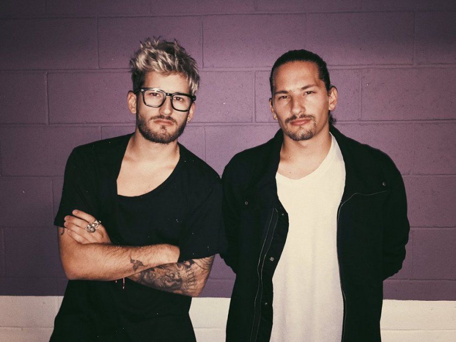 Ricardo Montaner y Mau y Ricky apretaron el botón para robarse a la participante, y los tres dieron sus argumentos.