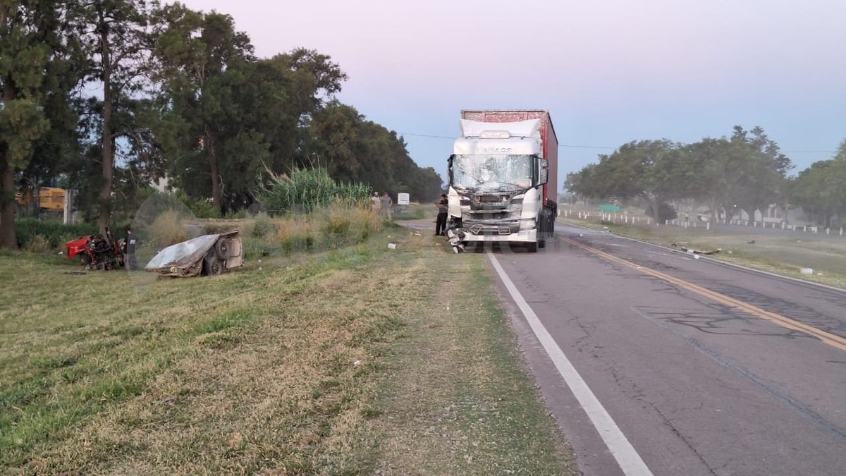 Entre 2019 y 2023, la siniestralidad vial en los tramos de la Ruta Nacional 11 y la Ruta Nacional 34 que recorren la provincia de Santa Fe dejó como saldo el alarmante y triste número de 335 personas fallecidas. Entre 2019 y 2023, la siniestralidad vial en los tramos de la Ruta Nacional 11 y la Ruta Nacional 34 que recorren la provincia de Santa Fe dejó como saldo el alarmante y triste número de 335 personas fallecidas.