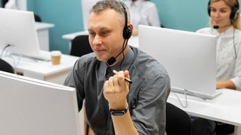 Cuánto gana un empleado de call center tras el aumento de marzo de 2025