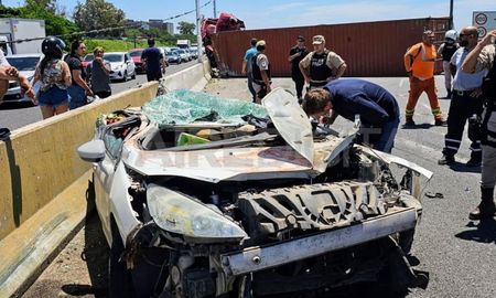 Dada la gravedad de la situación se requirió la asistencia de un helicóptero sanitario. Dada la gravedad de la situación se requirió la asistencia de un helicóptero sanitario.