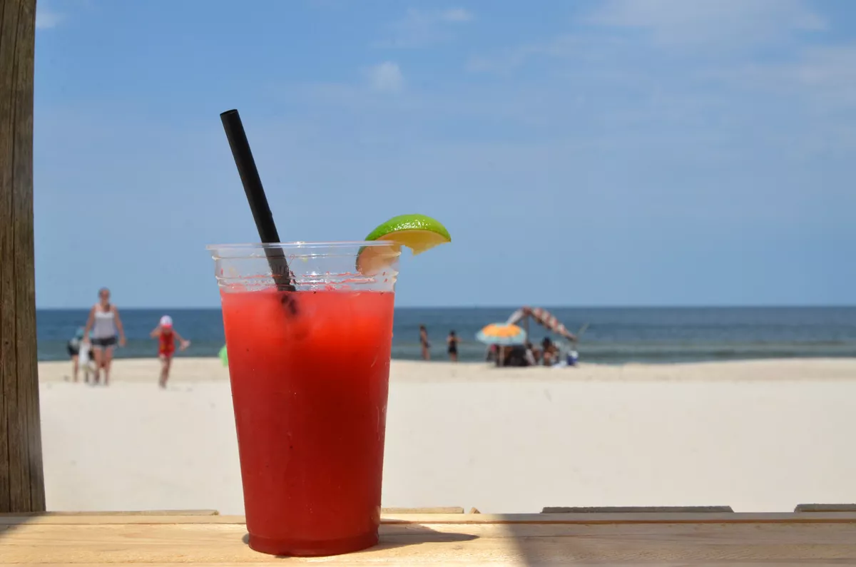 Los jugos reci&eacute;n exprimidos son otros cl&aacute;sicos de la playa