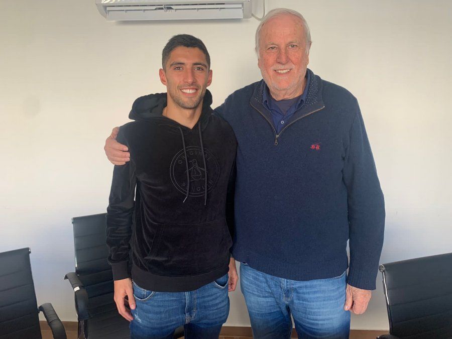 El Club Atlético Colón presentó a Juan Pablo Álvarez