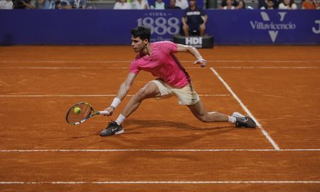 Carlos Alcaraz derrotó a Laslo Djere y avanzó a cuartos de final del Argentina Open. Carlos Alcaraz derrotó a Laslo Djere y avanzó a cuartos de final del Argentina Open.