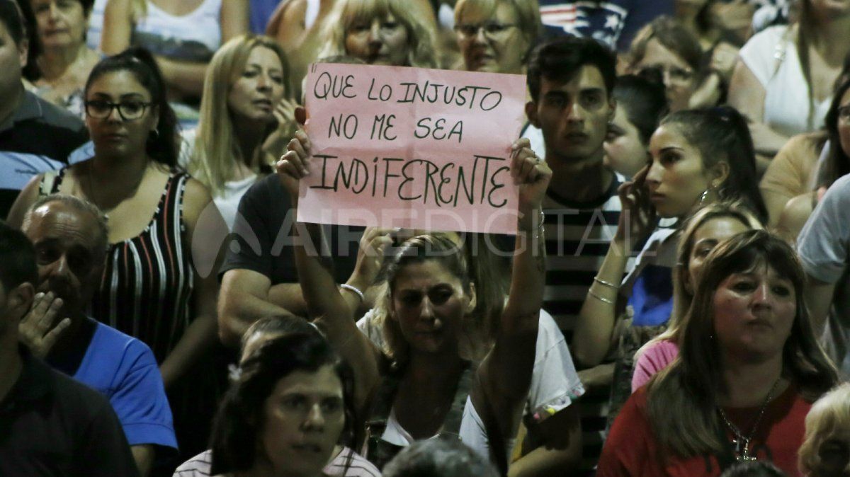 Miles de vecinos de Rafaela se movilizaron contra la inseguridad y pidieron justicia por la muerte de Gonzalo Glaria.