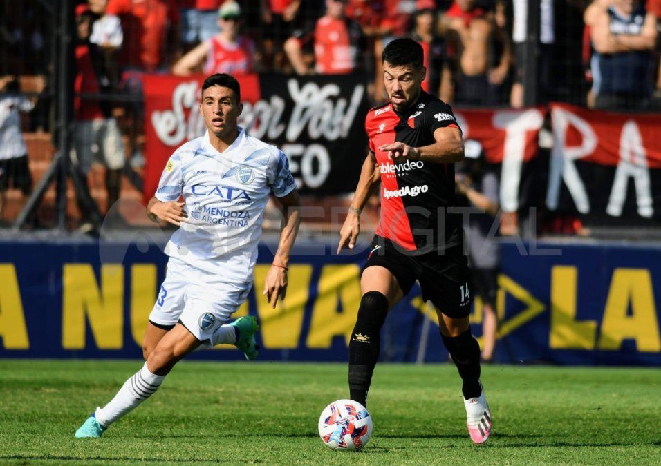 Uno de los jugadores campeones con Colón quiere volver al fútbol argentino