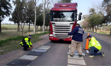 santa fe endurece los controles por exceso de peso en camiones en plena antesala de la campana gruesa santa fe endurece los controles por exceso de peso en camiones en plena antesala de la campana gruesa