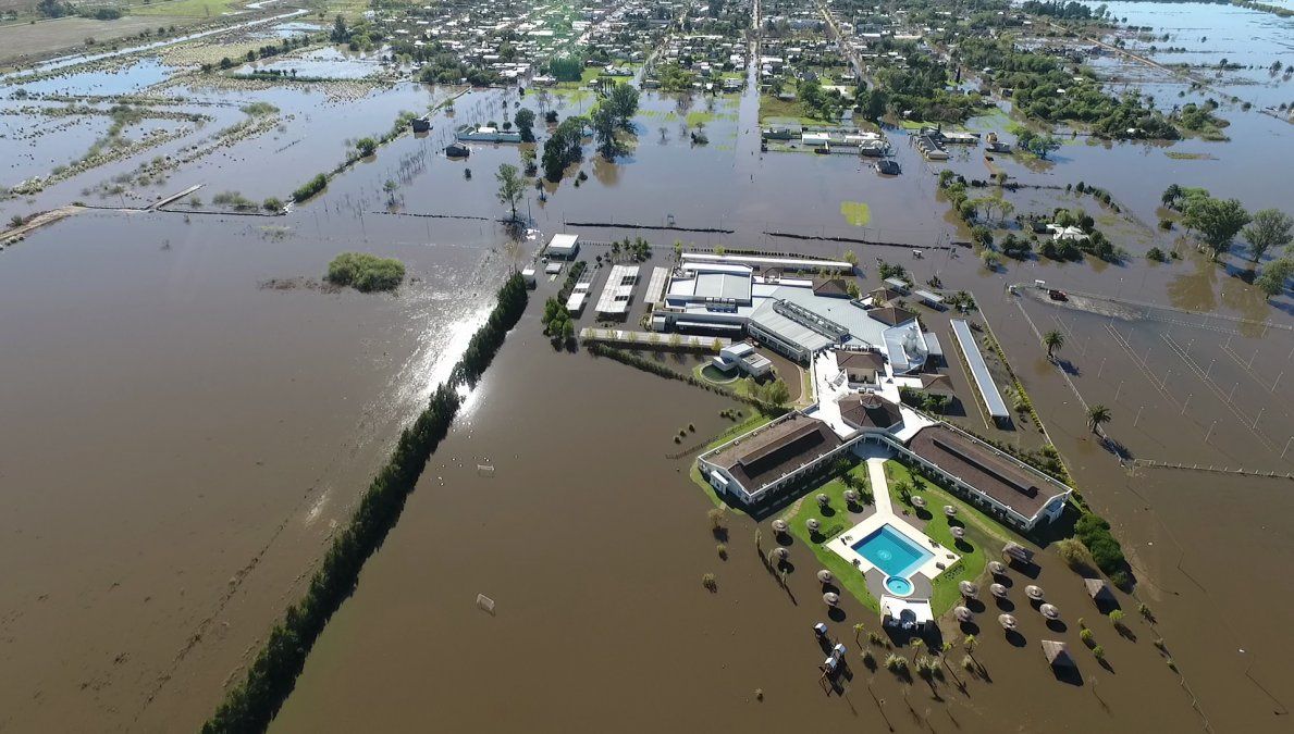Preocupación en Melincué por un nuevo pico de la laguna. Mirá el video que lo registra.