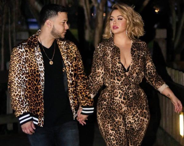 Latin AMAs 2019: Chiquis Rivera y su arriesgado vestido blanco