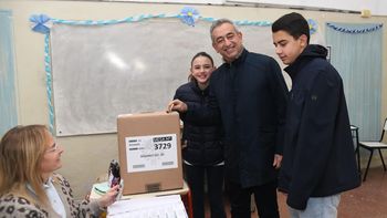 Pablo Javkin votó en Rosario y destacó el momento histórico que vive la ciudad