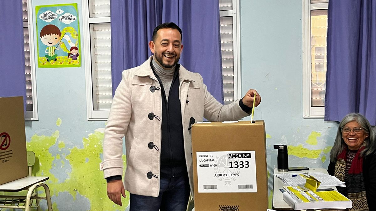 Votó Alfredo Lorenzatto en Arroyo Leyes y valoró que es una gran oportunidad para definir el rumbo de la comunidad