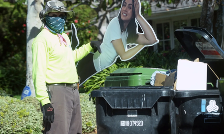 Ben Affleck se separó de Ana de Armas y tiró una gigantografía de ella a la basura Ben Affleck se separó de Ana de Armas y tiró una gigantografía de ella a la basura