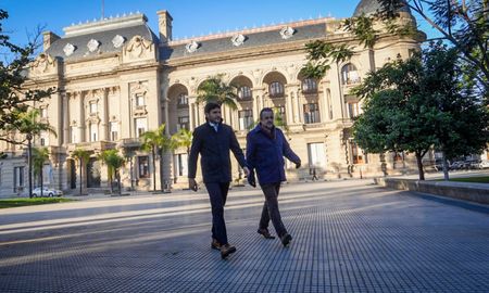 Maximiliano Pullaro dijo que el ataque podría estar dirigido contra él u otros funcionarios. Maximiliano Pullaro dijo que el ataque podría estar dirigido contra él u otros funcionarios.