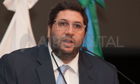El presidente designó a Juan Manuel Olmos como vicejefe de Gabinete. El presidente designó a Juan Manuel Olmos como vicejefe de Gabinete.